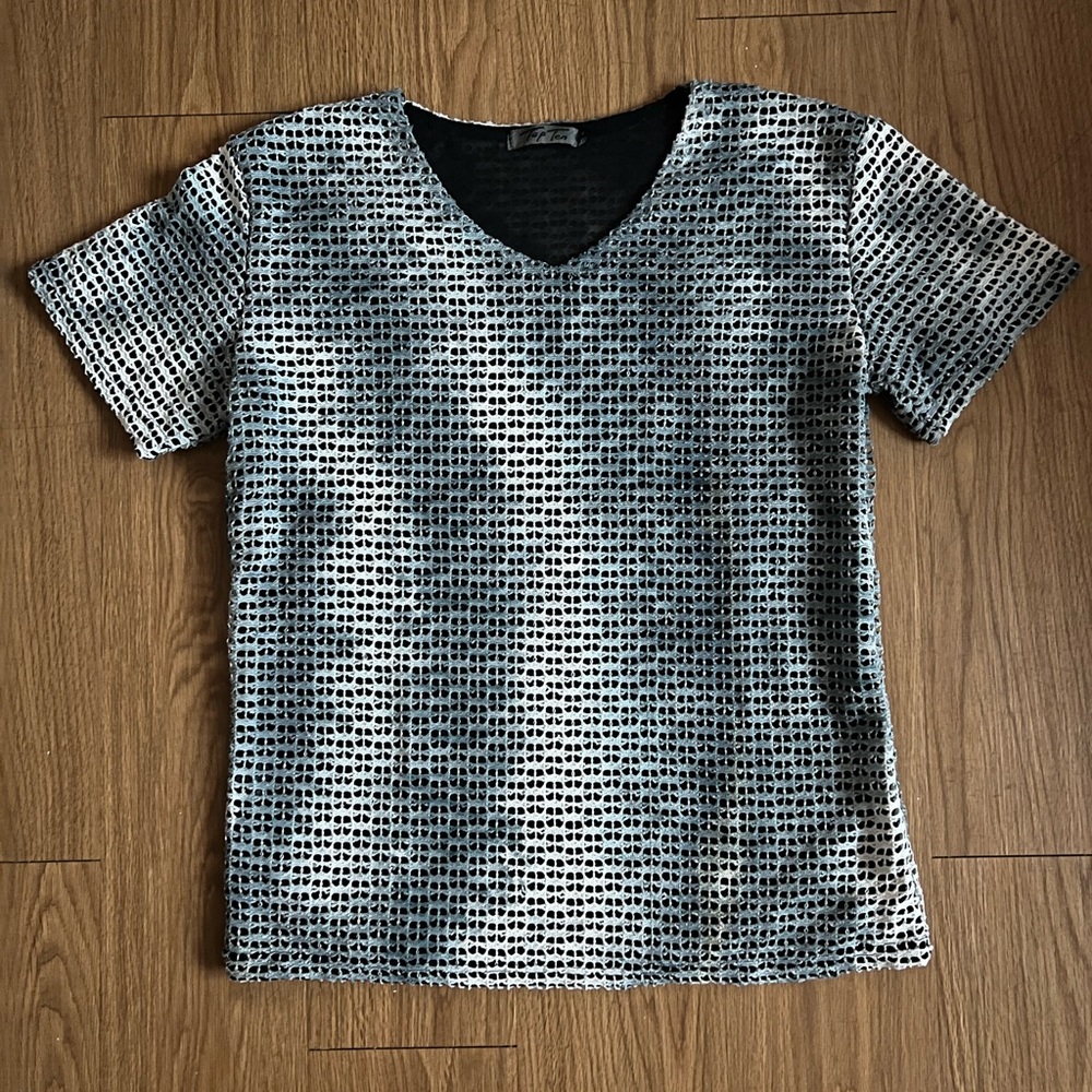 MENS TOP TOP LINED BLEACHED  V NECK KNIT SHIRT L
